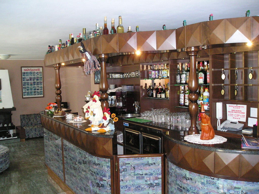 Mont Gele Hotel Ollomont Kültér fotó