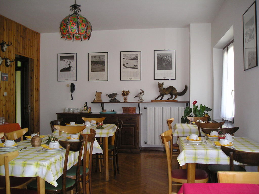 Mont Gele Hotel Ollomont Kültér fotó