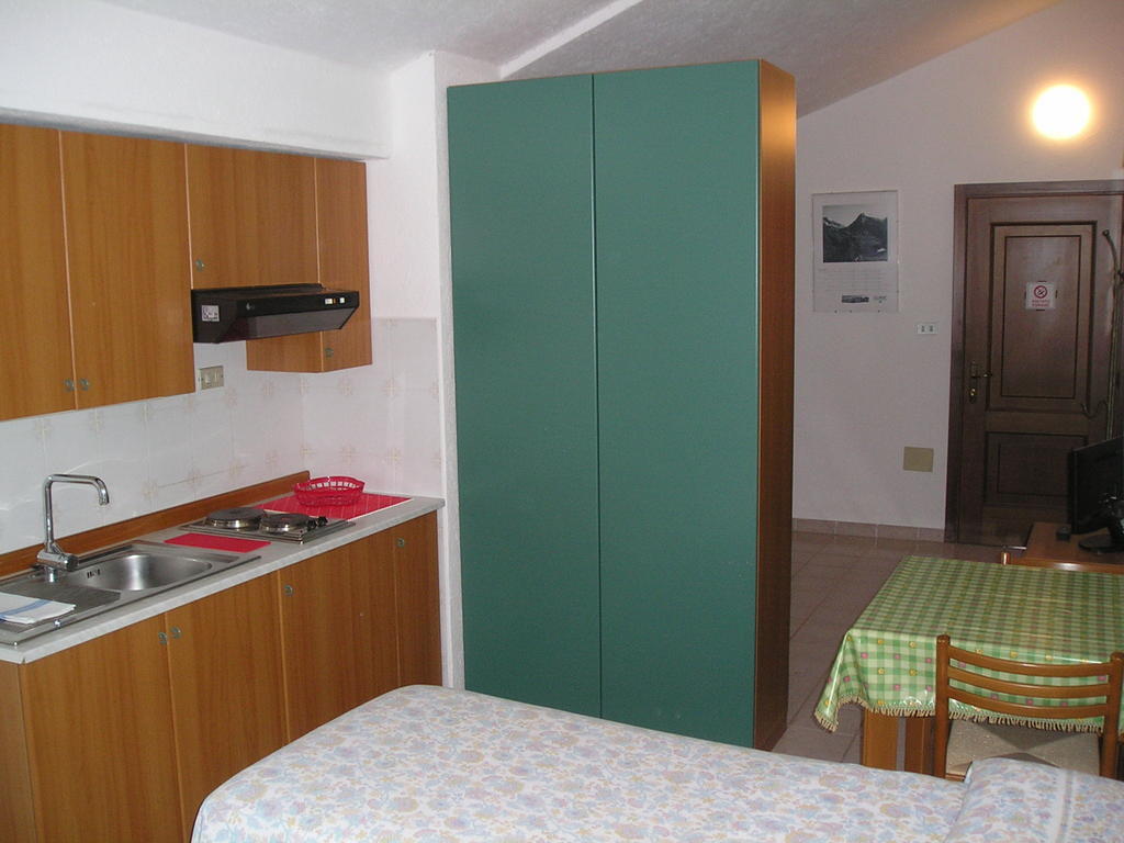 Mont Gele Hotel Ollomont Kültér fotó