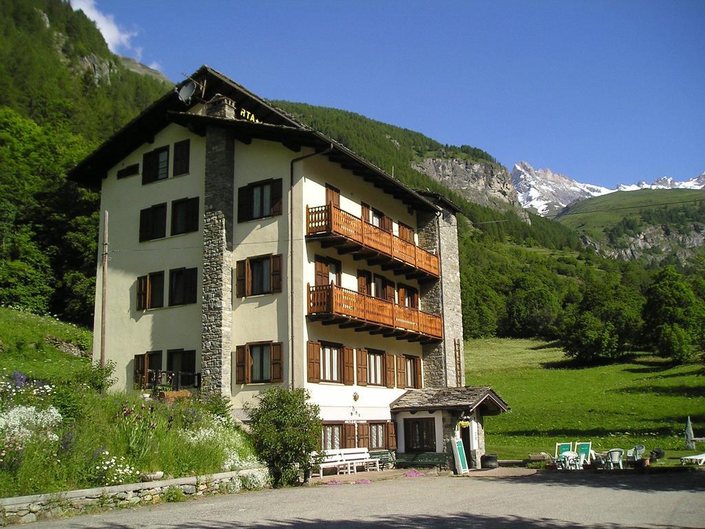 Mont Gele Hotel Ollomont Kültér fotó