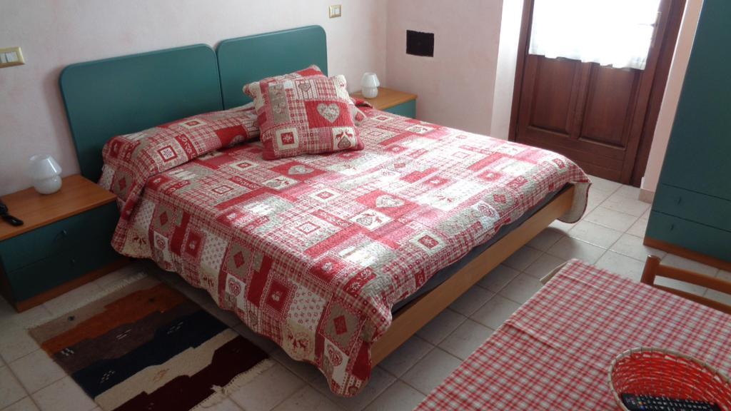 Mont Gele Hotel Ollomont Kültér fotó