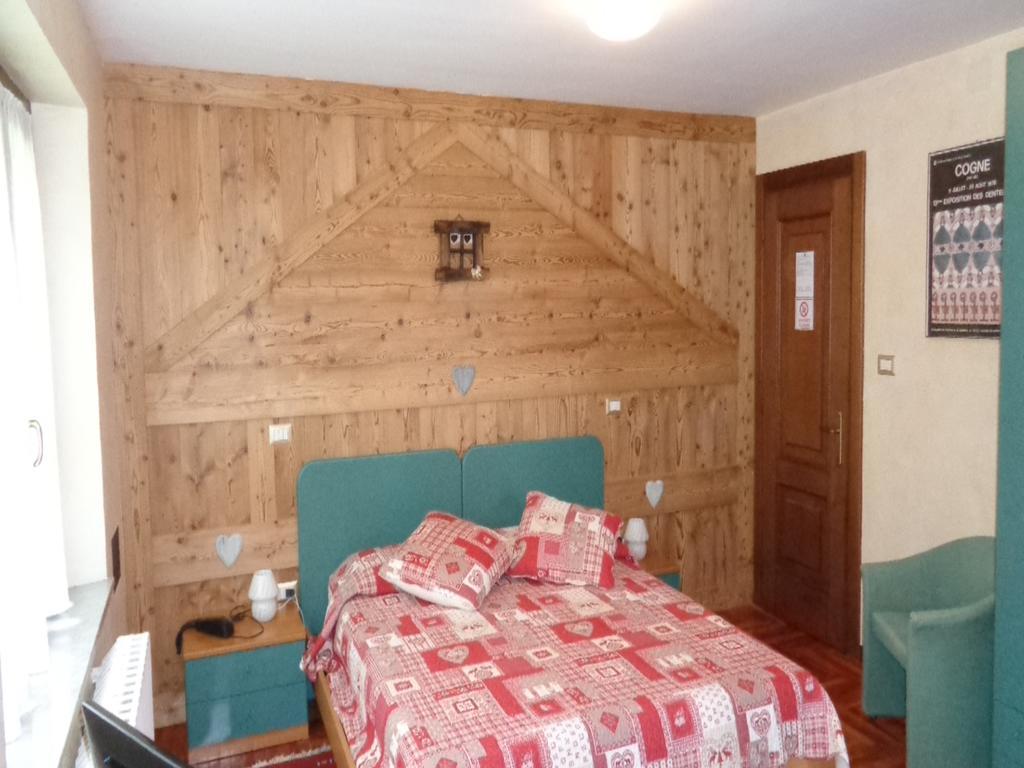 Mont Gele Hotel Ollomont Kültér fotó