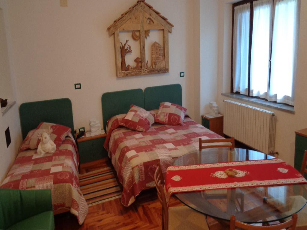 Mont Gele Hotel Ollomont Kültér fotó